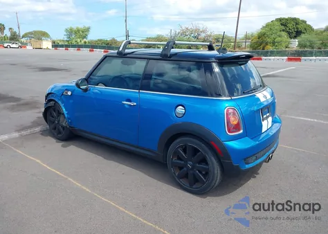 2010 Mini Cooper S from USA, damaged, VIN WMWMF7C51ATW89883